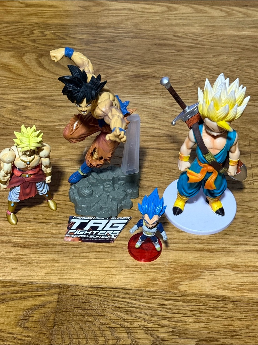 Lot 4 Dragon Ball Z Anime Figures